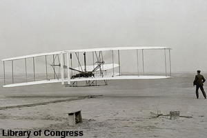 Airplane with engine flight in 1903